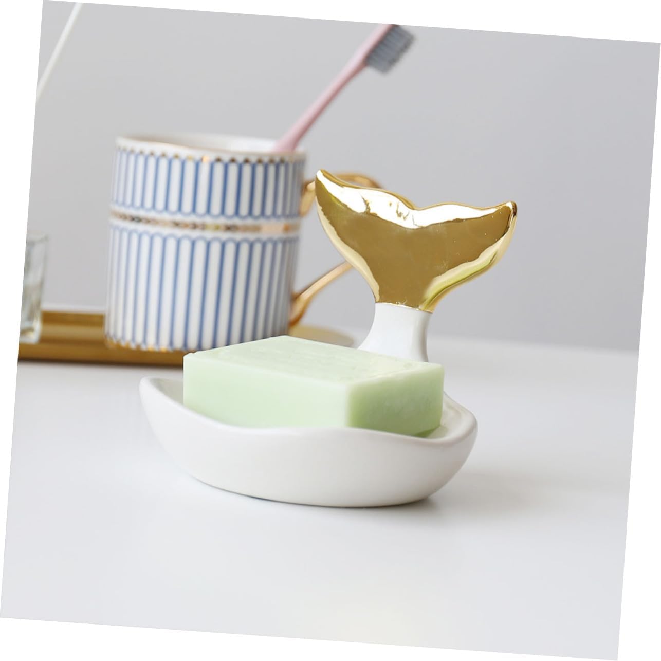 Healifty Modern Stylish Shaped Soap Holder for Bathroom Organization