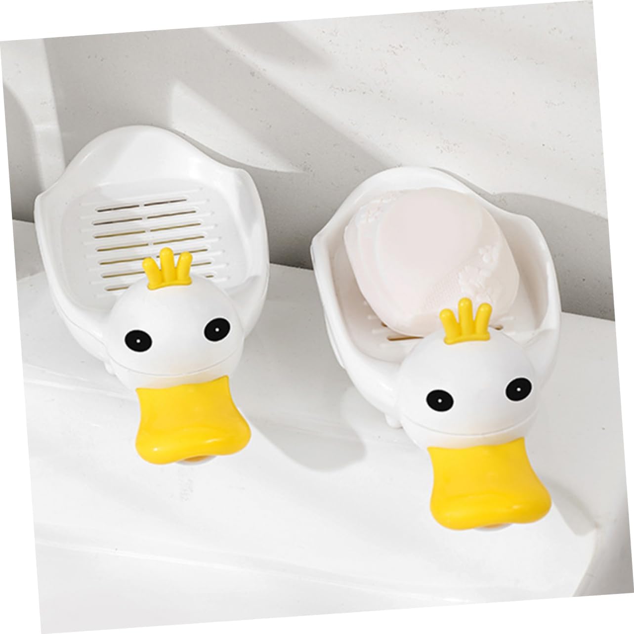 GLEAVI Cute Duck Shape Self-Draining Soap Dish