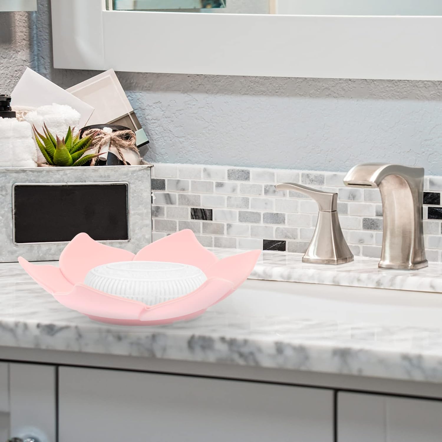 Floral Silicone Soap Holder with draining feature