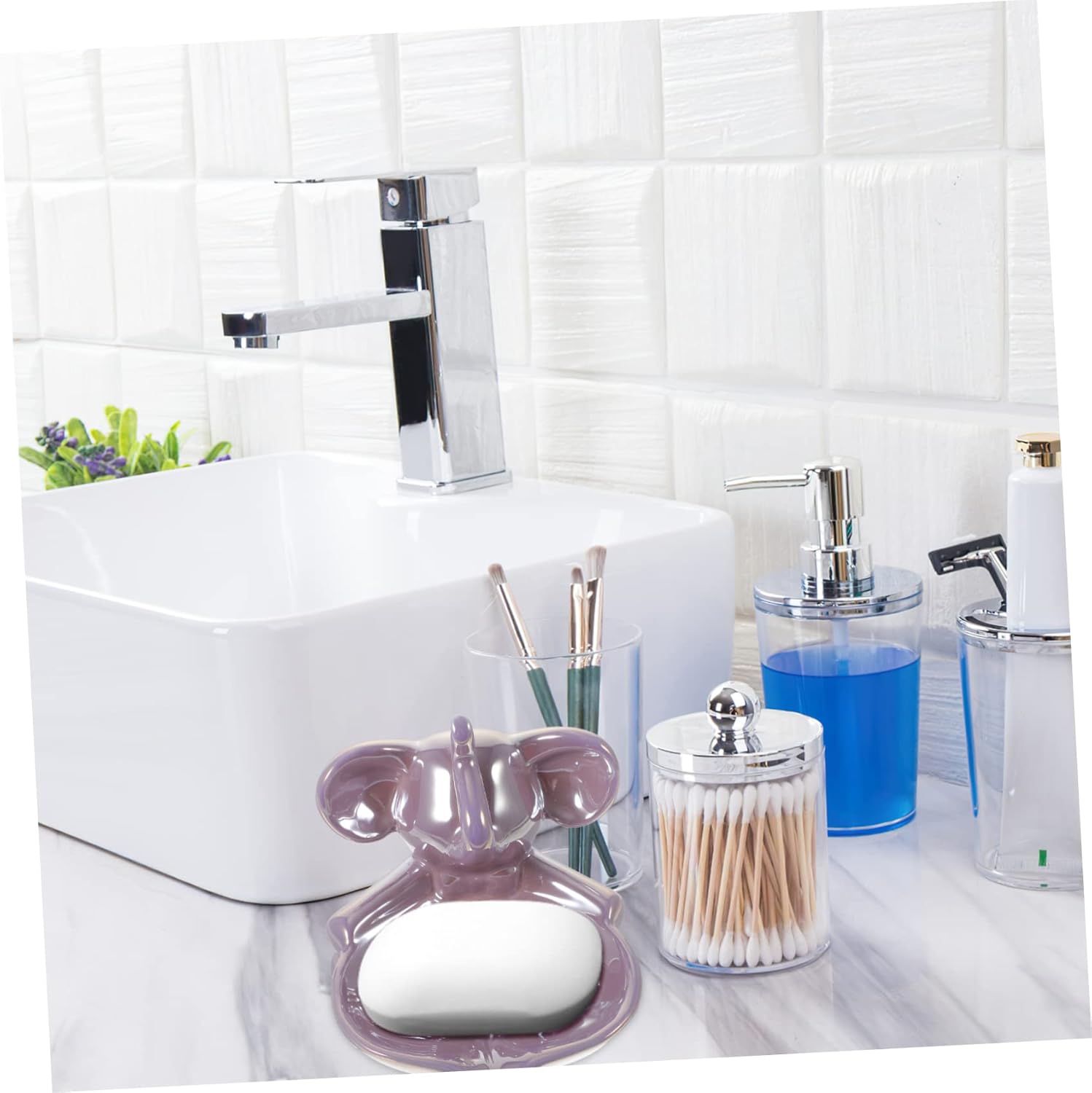 Adorable Self-Draining Elephant Soap Dish for Home Bathroom Use