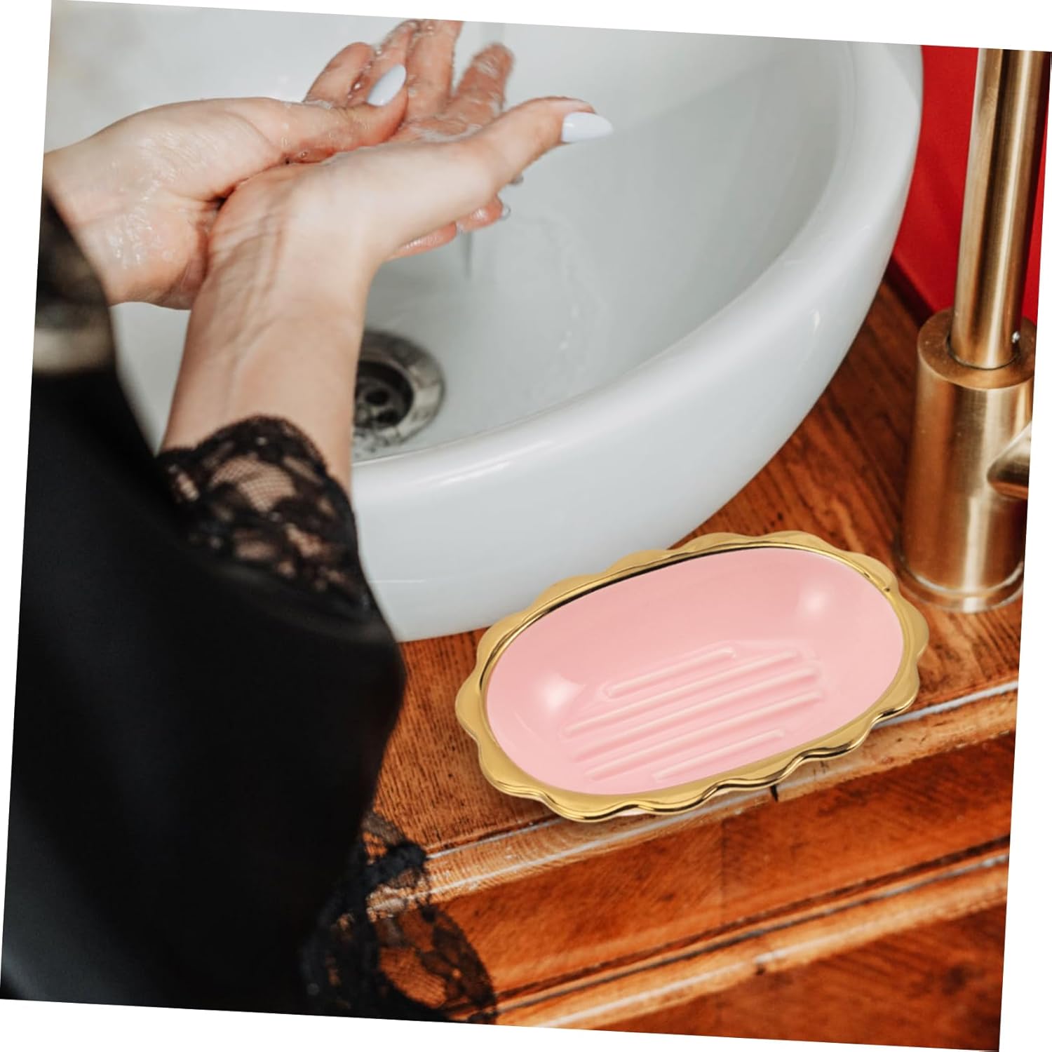 LIFKOME Elegant Ceramic Soap Tray with Lace Design