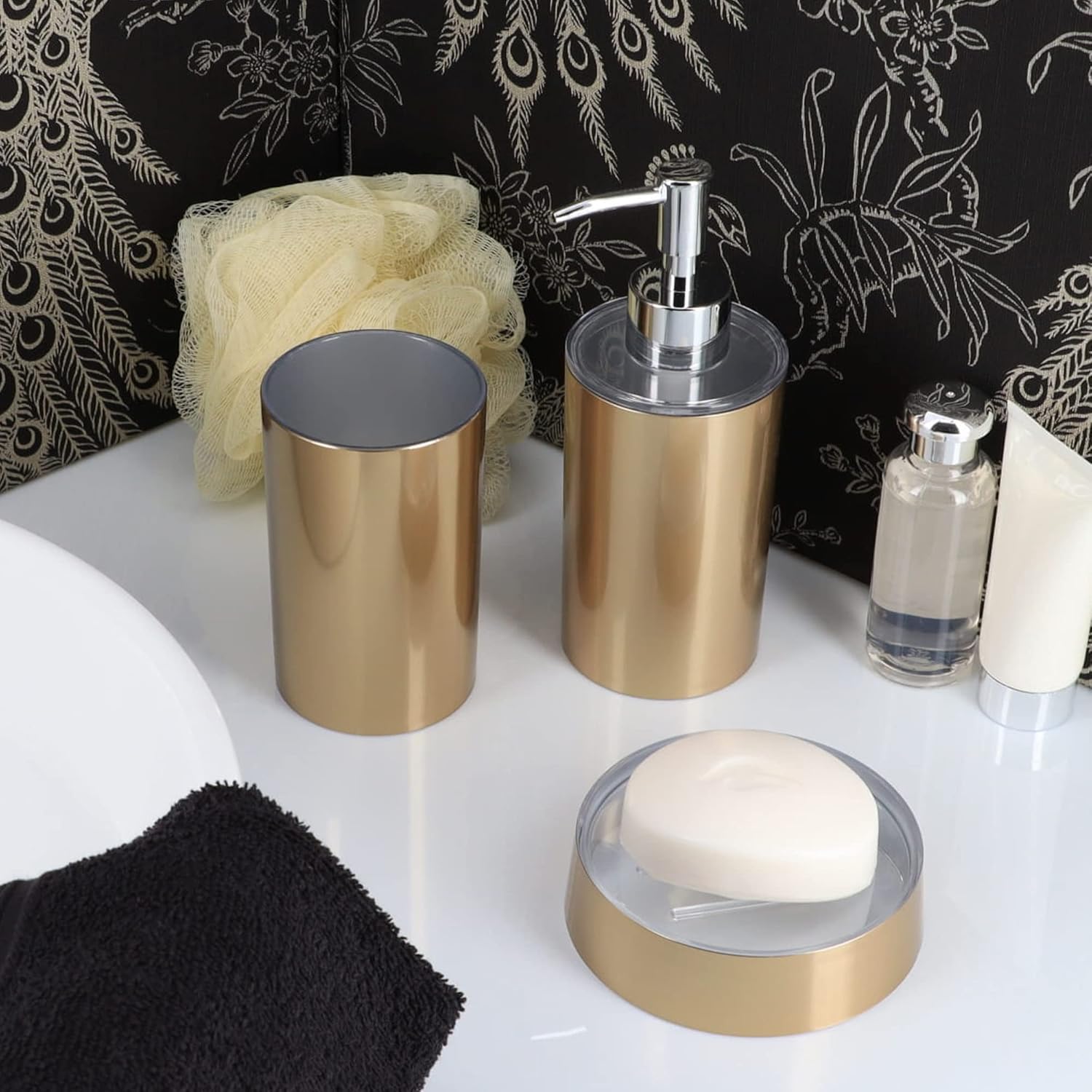 Elegant Gold-Trimmed Soap Dish