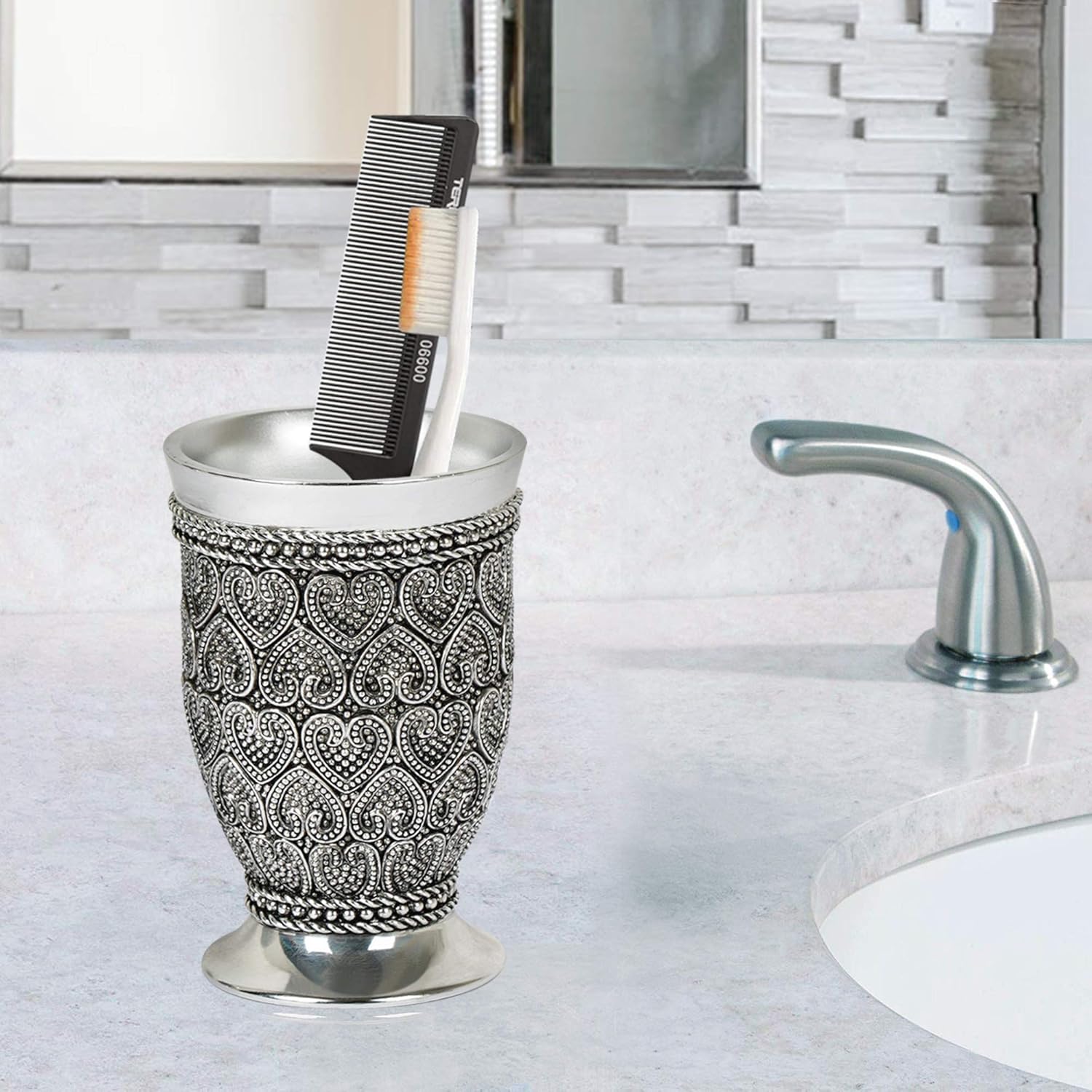 Stylish Beaded Heart Tumbler